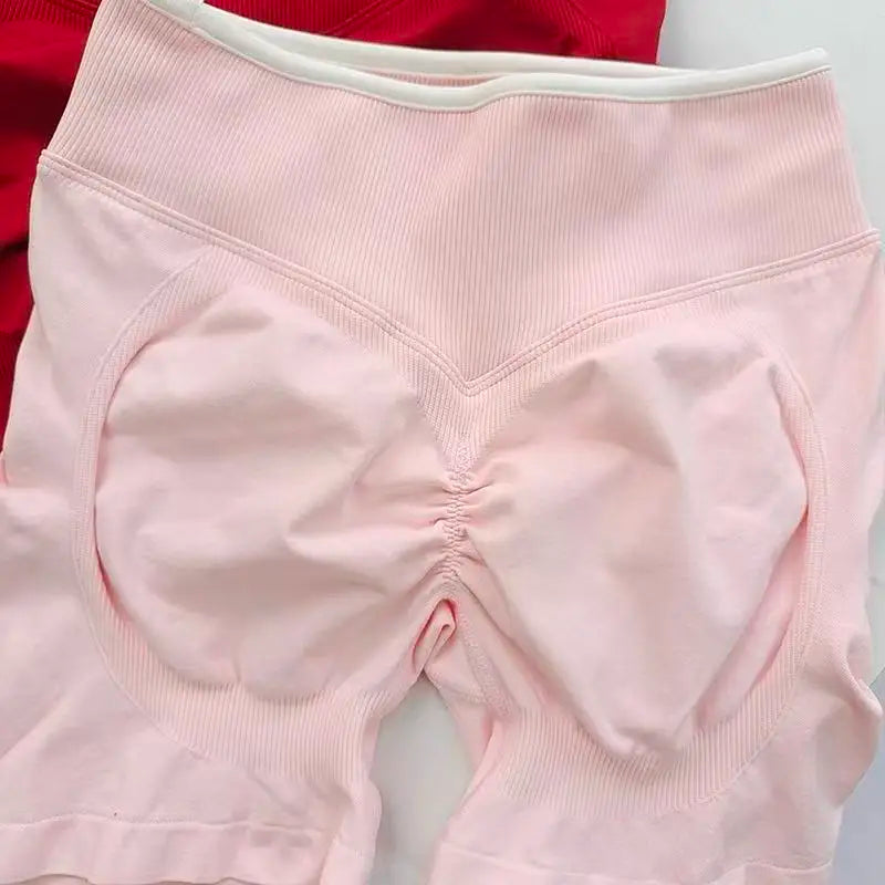 Ensemble de Fitness Femme – Brassière & Short de Sport