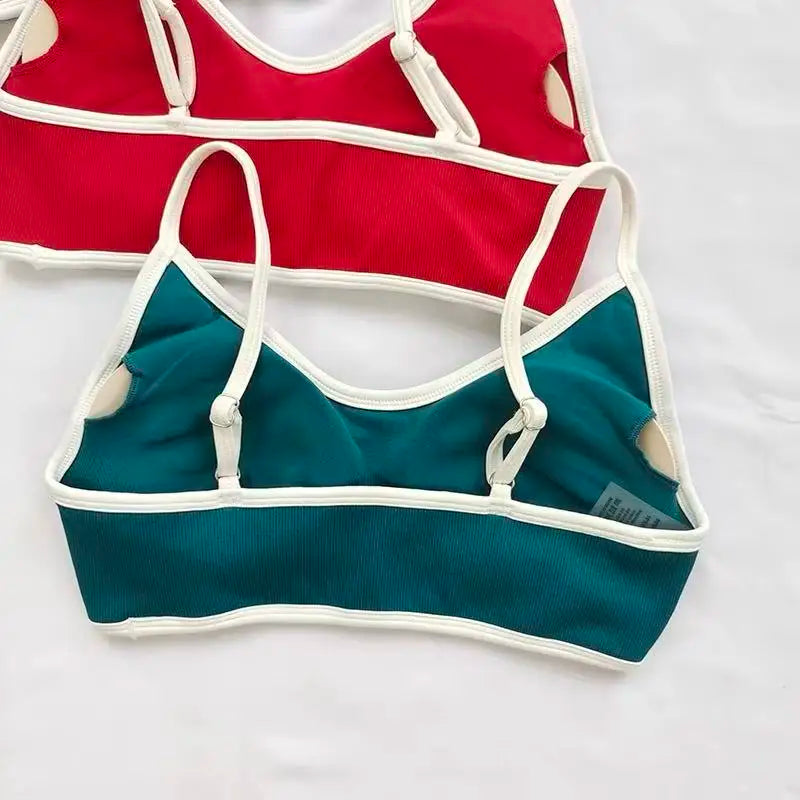 Ensemble de Fitness Femme – Brassière & Short de Sport