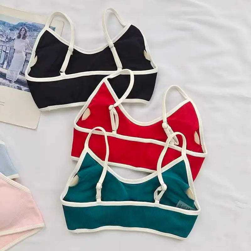 Ensemble de Fitness Femme – Brassière & Short de Sport