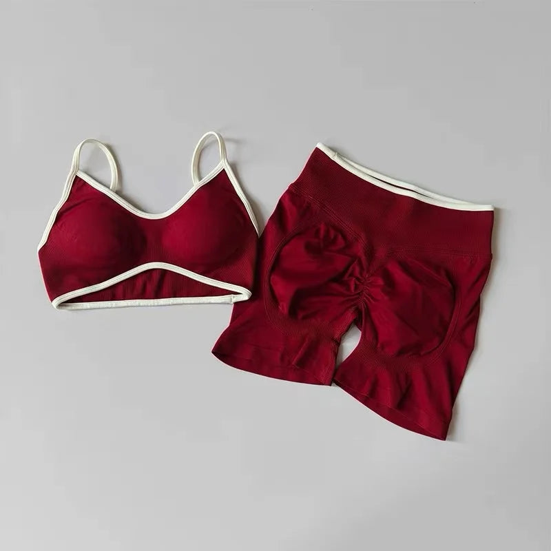 Ensemble de Fitness Femme – Brassière & Short de Sport