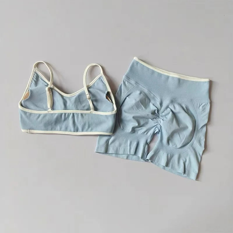 Ensemble de Fitness Femme – Brassière & Short de Sport